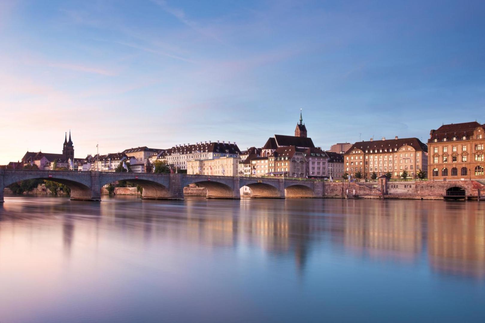 Special Primero Picasso Apartment Basel, Bahnhof Grossbasel 10-Star Luaran gambar