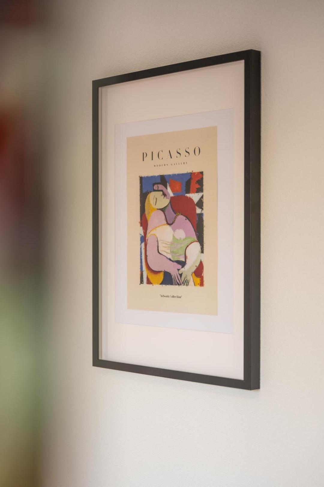 Special Primero Picasso Apartment Basel, Bahnhof Grossbasel 10-Star Luaran gambar